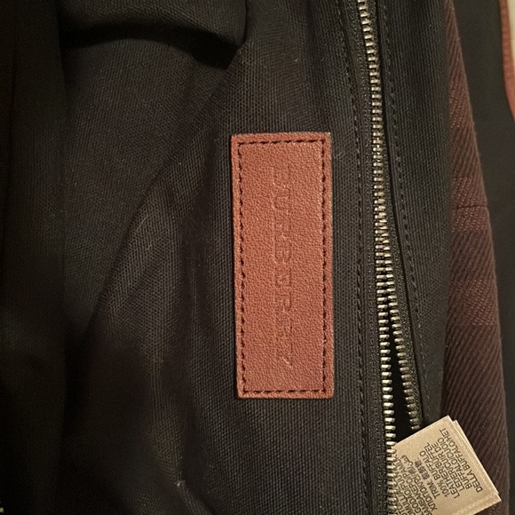 Burberry Weekender Bag - Picture 6 of 7